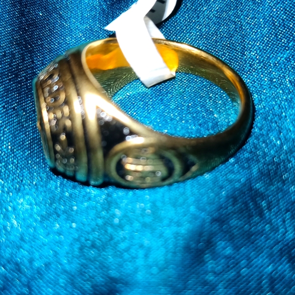 NEW GOLD STATEMENT RING - Picture 3 of 4